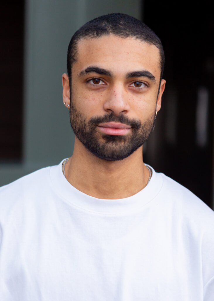 Headshot van Julius Schraven